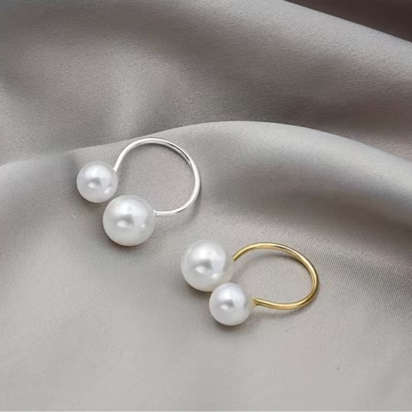 Silver Plated Faux Pearl Cuff  Elegant Ring - Picture 3 of 7